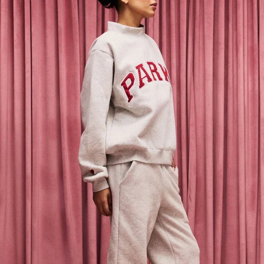 PARKE Valentine's Day Hoodie Grey Casual Preppy Style 🤍❤ - Picture 8 of 9